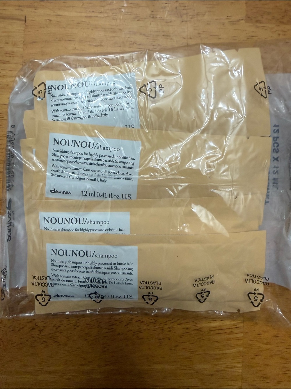 12 Davines Nounou Shampoo Sachets - Cream Beige Packaging
